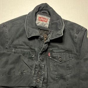 Levi Mens L Quilted Lined Black Trucker Jean Jacket *Missing Bottom Button*